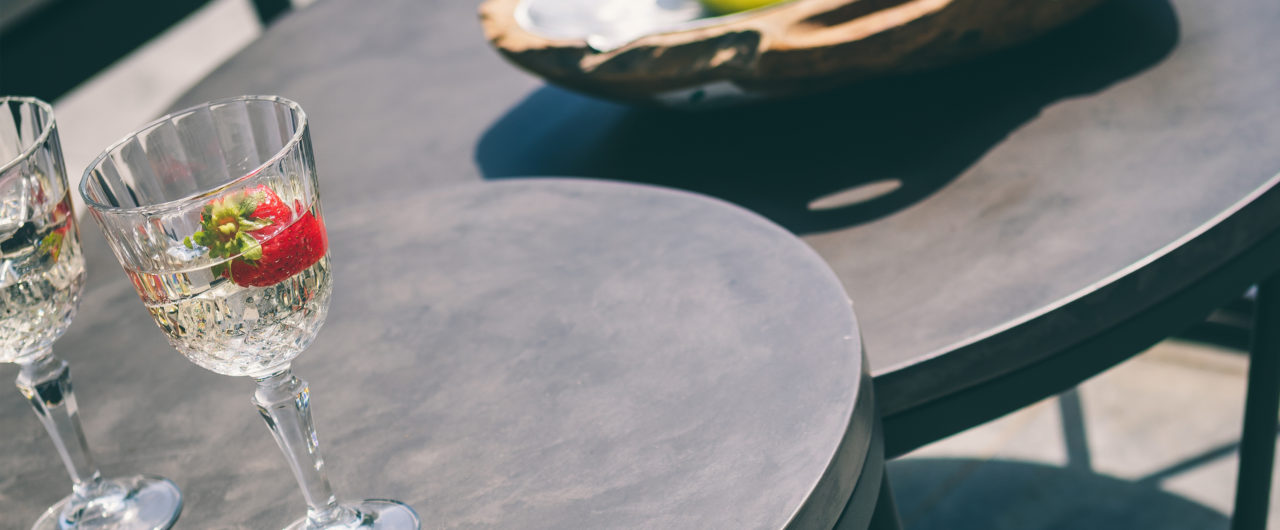Apple_Bee_Menton_Lounge_Black-5.jpg